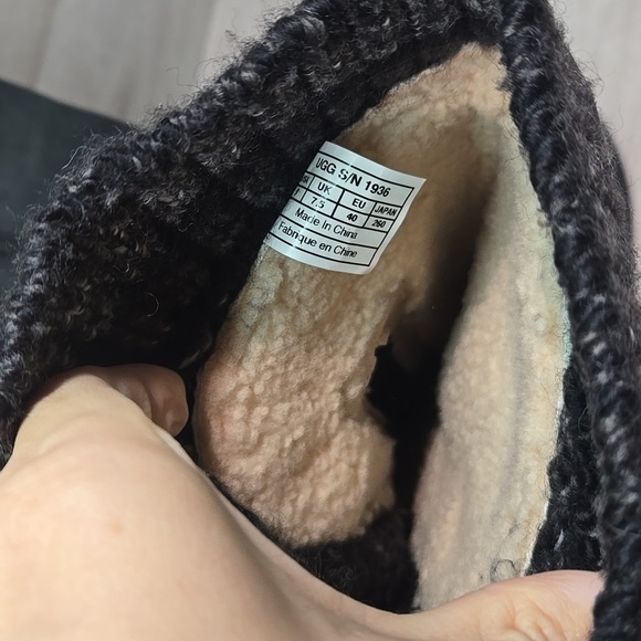 UGG Australia 1936 Tall Leather Winter Boots with Knit Cuff Wedge Shoes Sz 9 - Picture 9 of 9